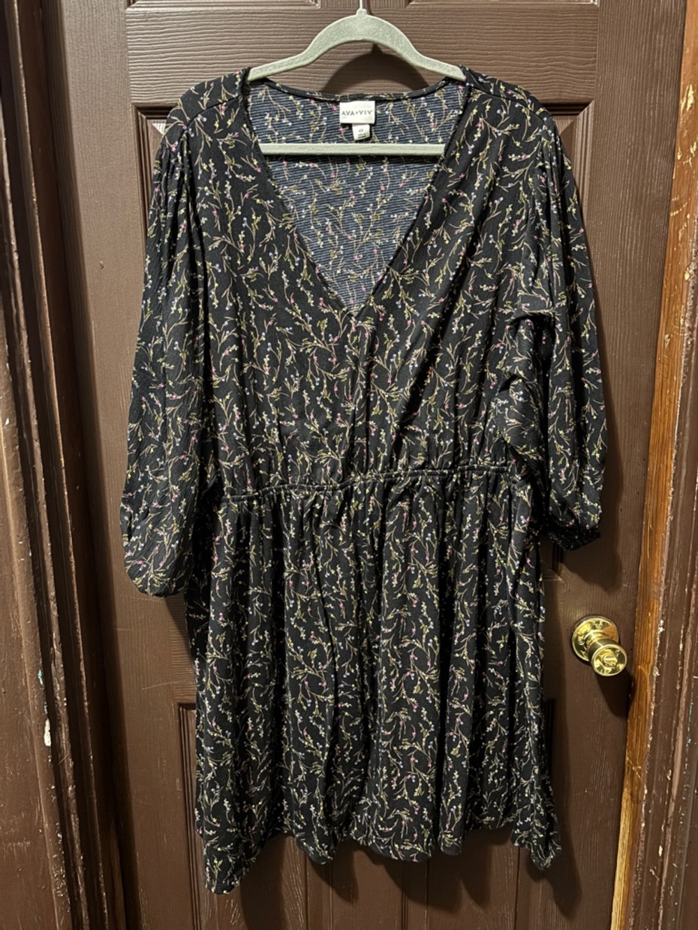 Ava & Viv Black Floral V-Neck Mini Dress